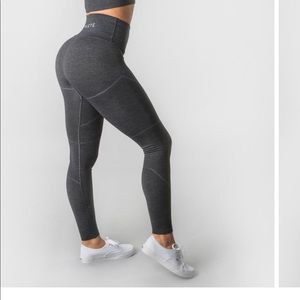 Alphalete Revival R6 Leggings
